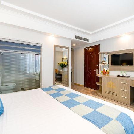 Royal Beach Hotel Danang Exterior photo